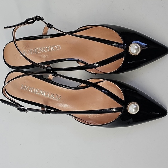 Modencoco Black Patent Leather Pointed Toe Low Block Heel w Pearl Accent Sz:8.5 - Picture 9 of 10